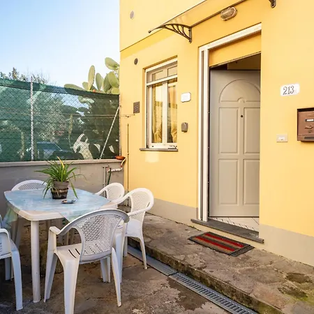 La Casina Gialla Independent House Ferienhaus Lucca