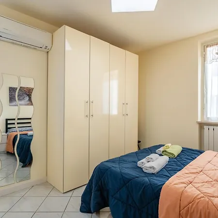 La Casina Gialla Independent House Lucca