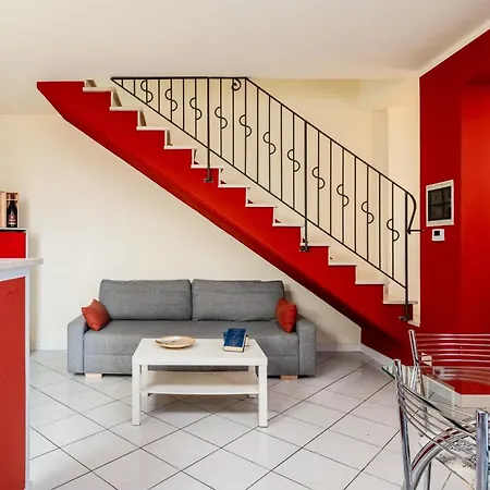 La Casina Gialla Independent House *