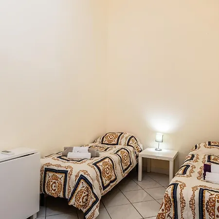 La Casina Gialla Independent House *